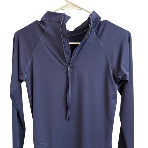 Athleta North Point Rashguard Women’s Size M Long Sleeve Zip Back Blue UPF 50+ - Picture 7 of 13